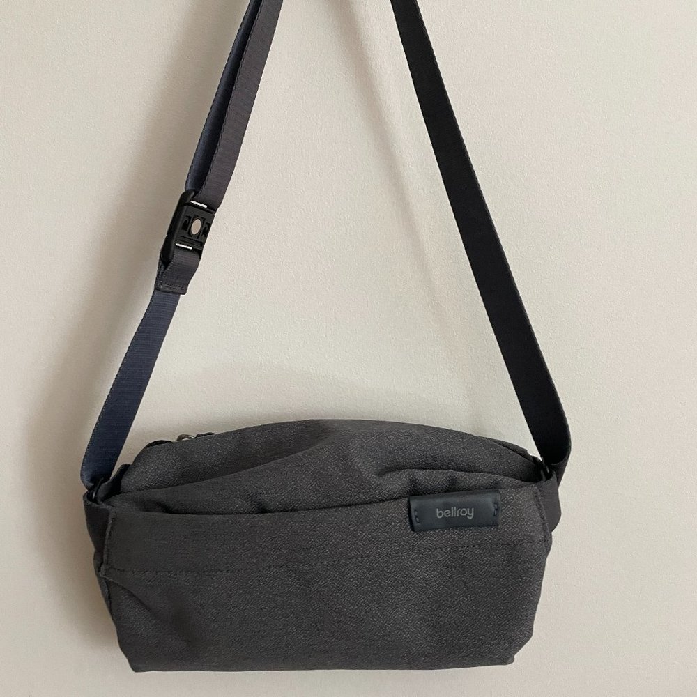 Bellroy Sling Mini Basalt (Blue Gray)